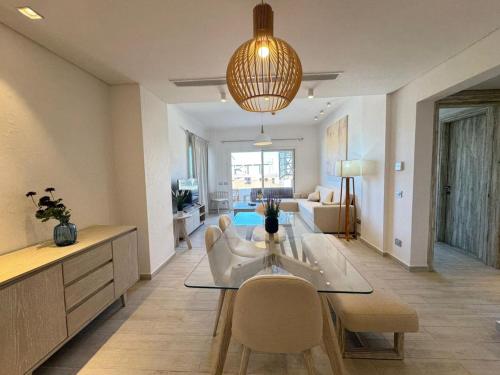 Fouka North Coast 2BR Sea View by Mynt Hospitality SA-6A-204 – khách sạn tại Zawiyat Ailat Nuh