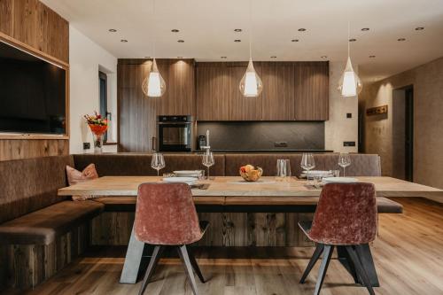Luxury Apartment Niuasi