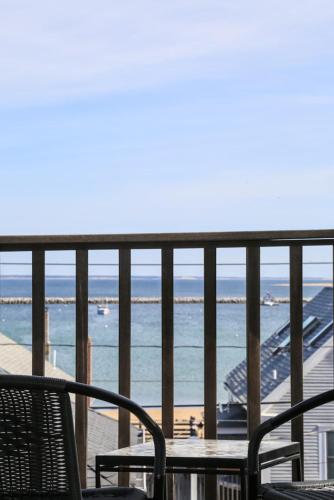 Waterford Inn Provincetown - Tap to explore photos