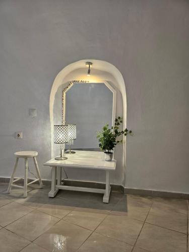 Porto Castello in Santorini