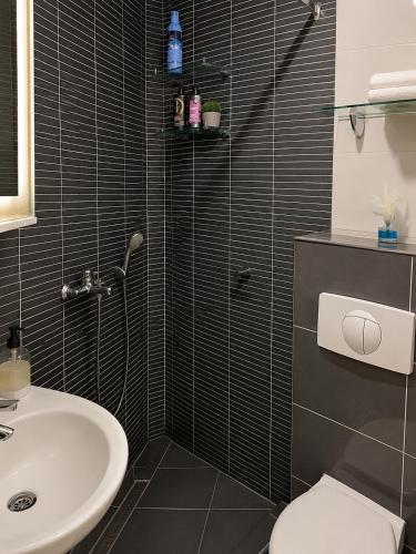 Serenity Studio House - image 5