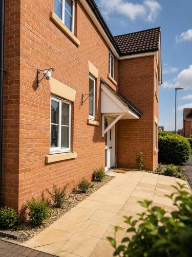 Spacious 4BR, 2 Reception Rooms in Spalding, Free Parking, Sleeps 7 in Spalding