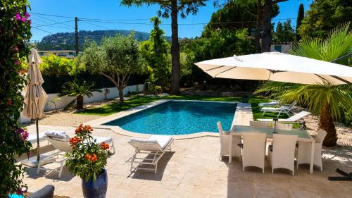 Villa de luxe avec piscine privée et jardin