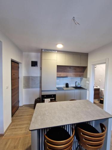 virtuve, SKYHILL Apartmani Kopaonik in Cajetina