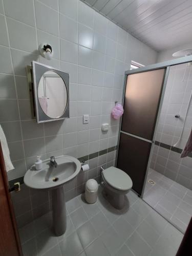 MARIA JULIA RUA 2500 APT DE 2 QUARTOS a 50 METROS DO MAR in Fraiburgo