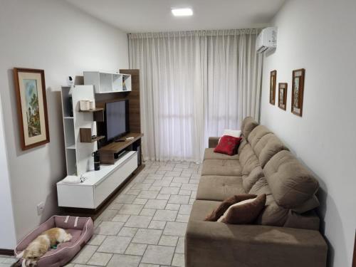 MARIA JULIA RUA 2500 APT DE 2 QUARTOS a 50 METROS DO MAR in Fraiburgo