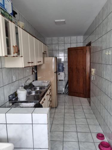 MARIA JULIA RUA 2500 APT DE 2 QUARTOS a 50 METROS DO MAR in Fraiburgo