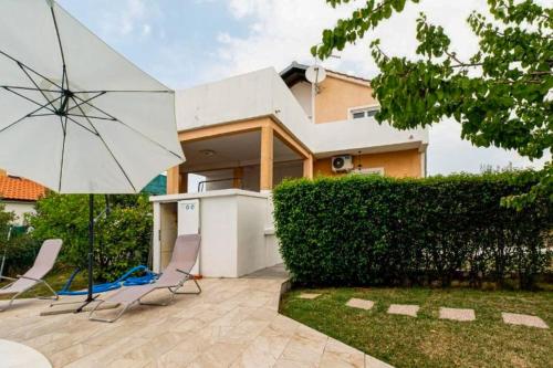 Iekārtas, House Bistre with private pool in Radovin