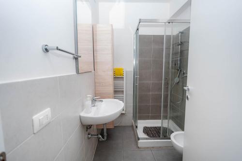 Golden House Belfiore - image 12