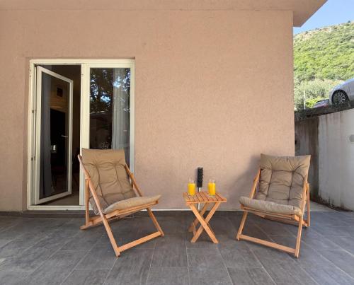 Zebra Seaside Apartment
