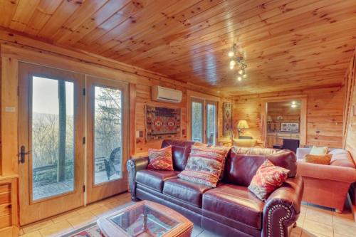 3 Bed 3 Bath Vacation home in Whittier in Whittier, USA