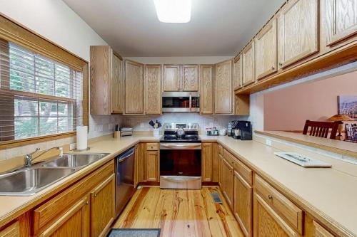 Sweet Home Carolina in Cashiers, USA