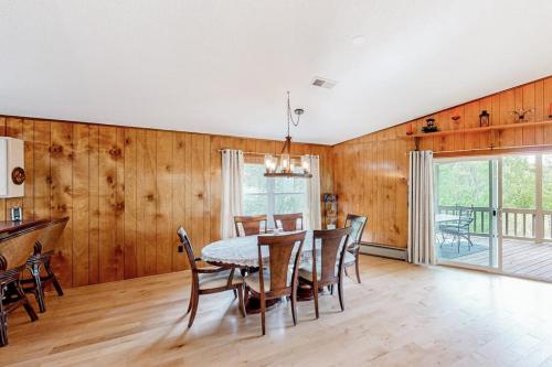 Come Up for the Air in Forest Hills (NC)