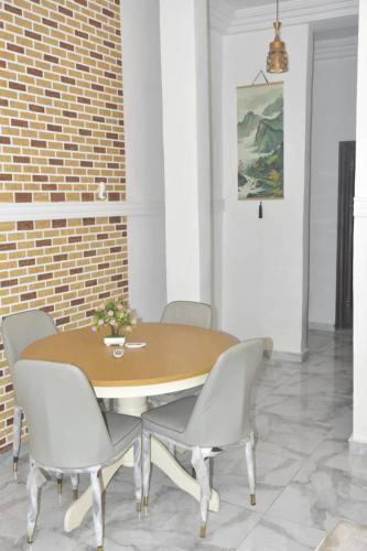 H Furnished Apartments in บัวอา