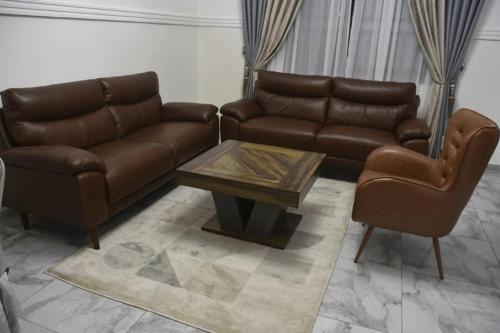 H Furnished Apartments in บัวอา