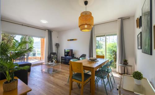 B02 - Fantastic Apartment With Pool