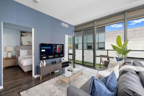 Designer Skyline Retreat 2BR w Skyline Terrace