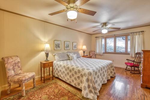 Morris Villa Combo in Lake Junaluska, USA
