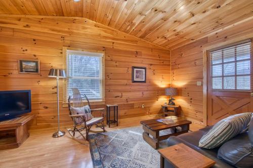 Campground Cabin in Lake Junaluska, USA