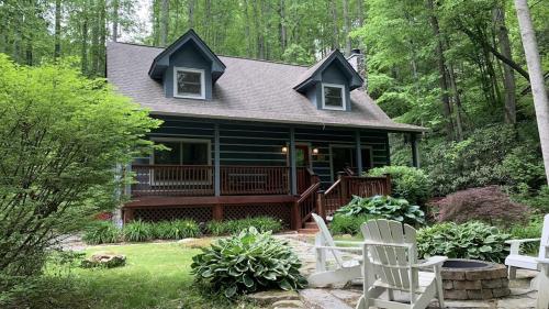 Hickory Creek Hideaway in Maggie Valley, USA