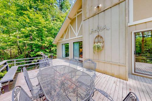 Cobb House in Highlands, USA