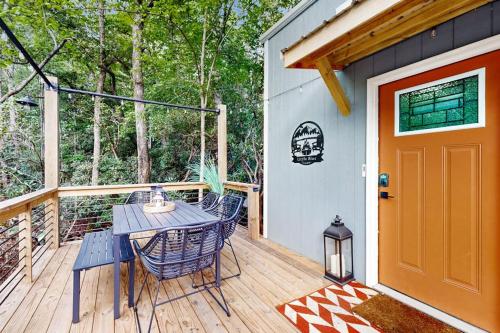 Cozy Lakeview Cottage in Mills River (NC)