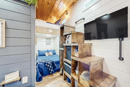 Cozy Lakeview Cottage in Mills River (NC)