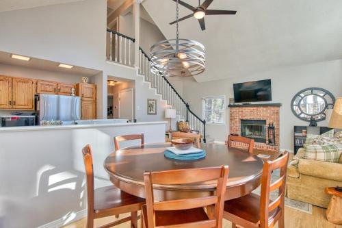 Twylas Mountain Retreat in Waynesville, USA