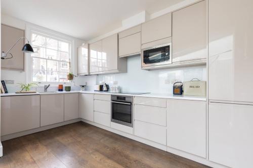 Charlwood Place by onefinestay - image 6