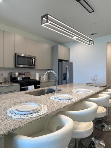Sleek Modern Oasis in the Heights in Houston