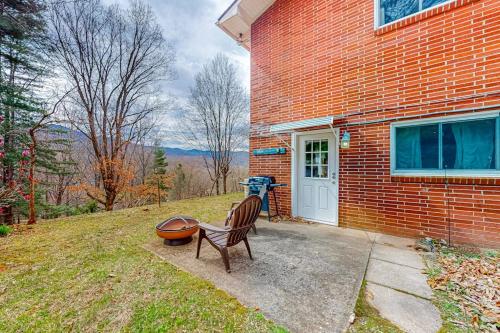 Cozy Mountain Hideaway, Waynesville