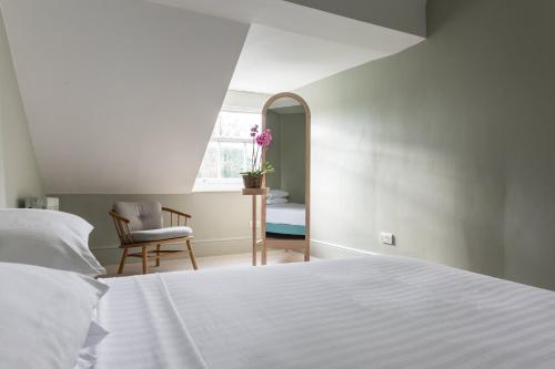 Canonbury Park North II - image 7