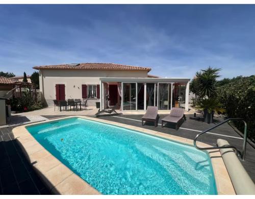 Narbonne Small Villa with Private Pool