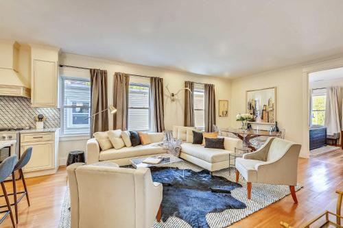 Modern Boston Condo near T - image 3