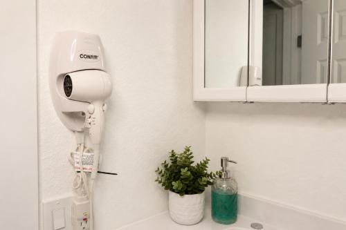 Comfortable House near Downtown & Airport Miami in Miami, USA