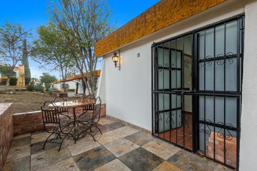 Style and Adventure in SMA Family Home – khách sạn tại Valle del Maiz