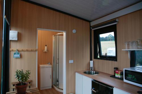 Bayview Paradise by Tiny Away in Diamond Harbour