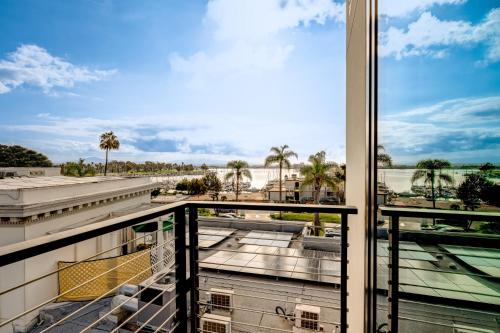فيلا كابري باي ذا سي (The Bower Coronado) in Coronado