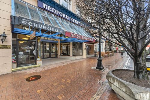 Bedford Regency Hotel, Trademark Collection by Wyndham, Victoria