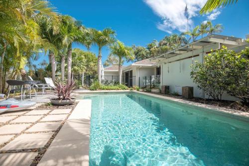 Noosa Sunrise - Pet-friendly with Pool – khách sạn tại Sunshine Beach