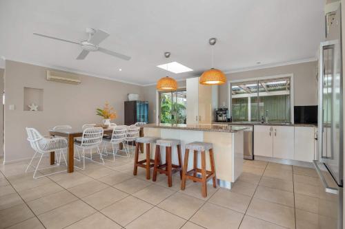 Noosa Sunrise - Pet-friendly with Pool - image 4
