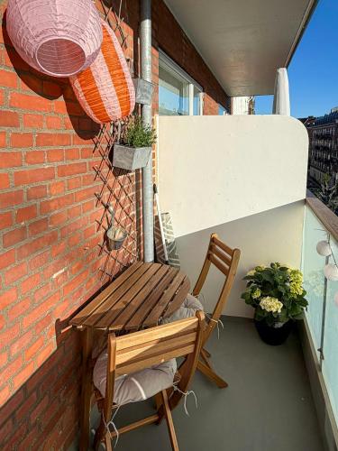 Apartment With Sunny Balconies In Vesterbro - image 11