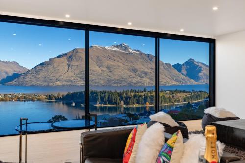 Southern Star Escape - Queenstown Holiday Villa - image 2