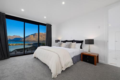 Southern Star Escape - Queenstown Holiday Villa - image 11