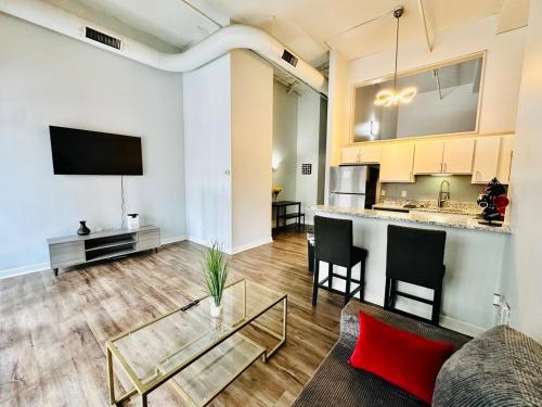 King Suite on The Circle by Convention Center – khách sạn tại Khac