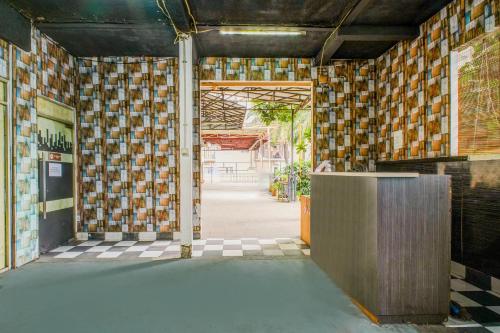 Hành lang, Collection O Serviced Apartmen Mutiara Kota in Bekasi