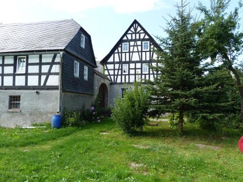 Ruhig Wohnen - einfache Wohnung auf dem Bauernhof in Zeulenroda-Triebes