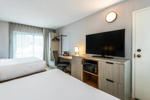 Comfort Inn Saskatoon Centre Room Type - Queen Room with Two Queen Beds - Ground Floor