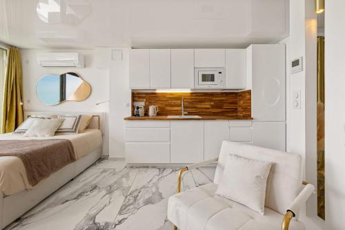 Aurea Heliopolis - Exceptional Sea View - image 3