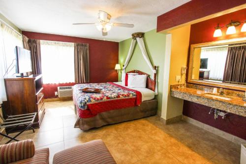 Oceans Beach Resort & Suites